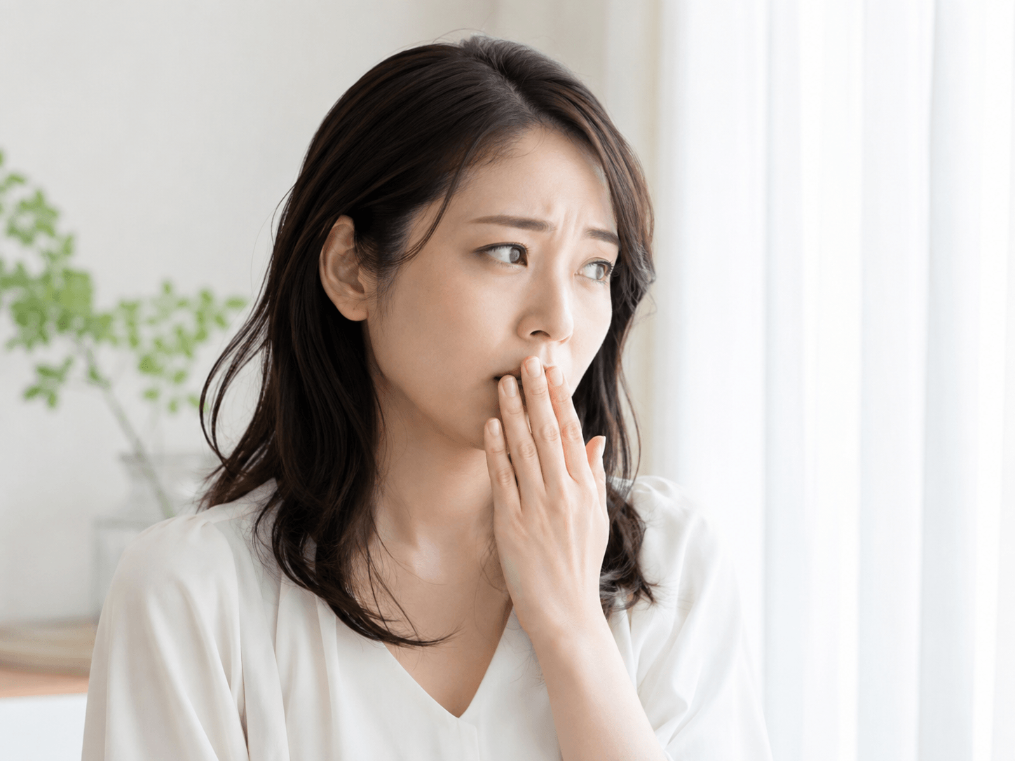 口臭やお口の不快感が気になる方のイメージ